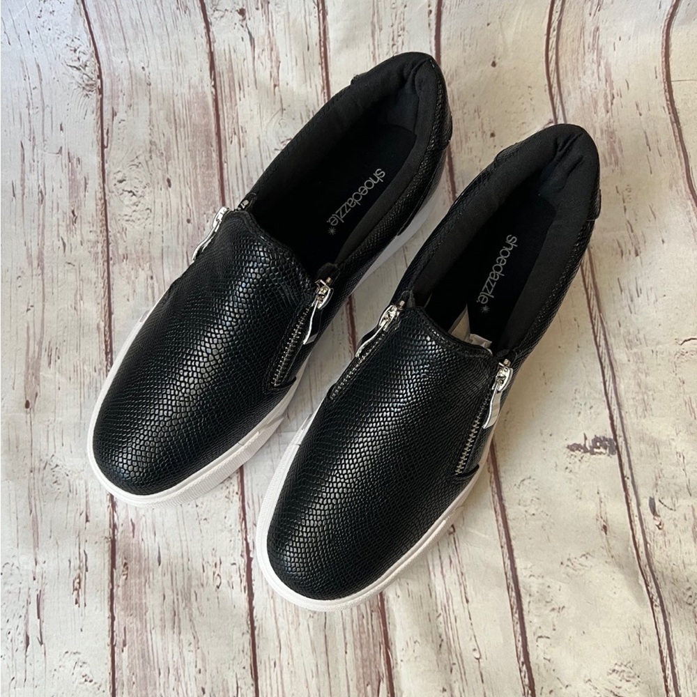Black Platform Sneaker Faux Leather w/ Zip Flatform Size 8 New - Picture 2 of 6
